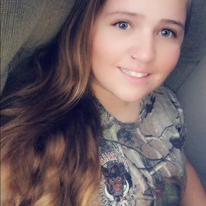 Meet your Posher, Crystal